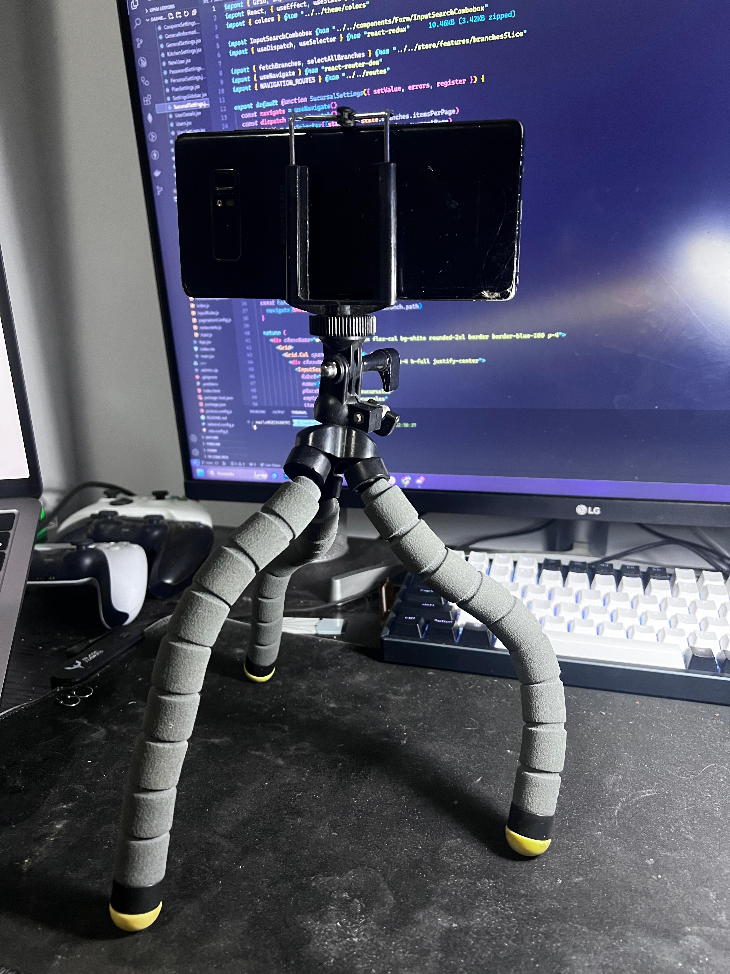 Standard Tripod